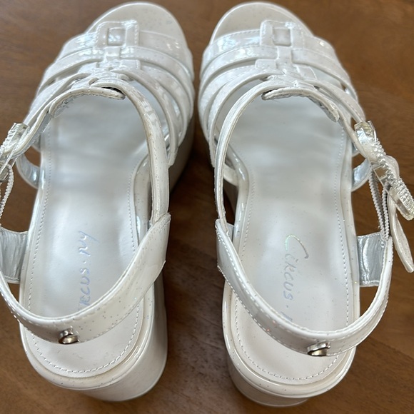 Circus by Sam Edelman Strappy Platform Sandal - Picture 5 of 14